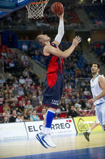 Baskoniak erraz irabazi du Caja Sol-en aurka. (Raul BOGAJO / ARGAZKI PRESS)
