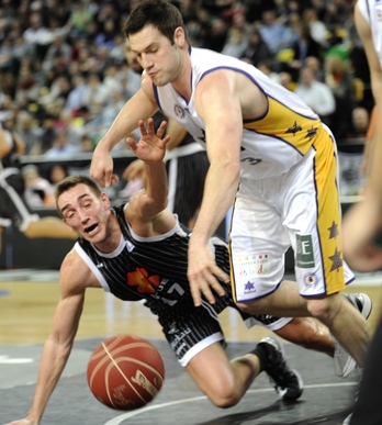 Un instante del partido entre el Uxue Bilbao Basketa y el Valladolid. (ARGAZKI PRESS)