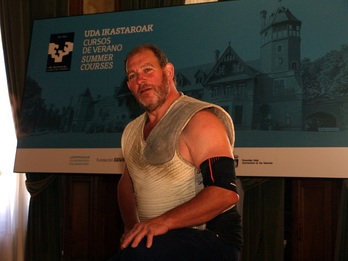 Perurena ikastaroko une batean.