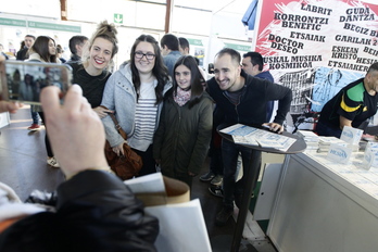Asteburuarekin batera jendetza gehiago nabari da Durangon. (Aritz LOIOLA/ARGAZKI PRESS)