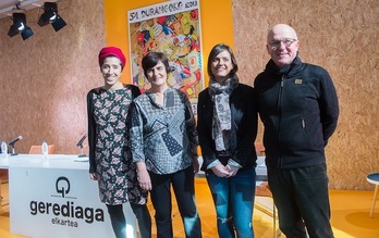 Azokako arduradunek 51. edizioaren balorazioa plazaratzeko egin duten agerraldia. (Luis JAUREGIALTZO/ARGAZKI PRESS)