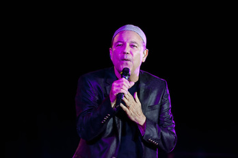 Rubén Blades, durantes su concierto en Gasteiz en 2011. (Raúl BOGAJO / ARGAZKI PRESS)