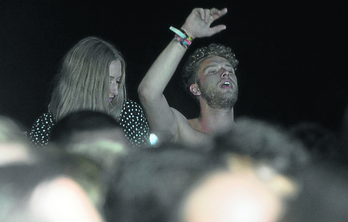 Pultsera eskumuturreratu beharko duzu, ezinbestean. Gero, argazkiko hau bezala, harro erakusteko moduan izango zara. (Monika del VALLE/ARGAZKI PRESS)