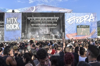 Milaka lagun bildu ditu egunero Hatortxuk Lakuntzan. (Idoia ZABALETA/ARGAZKI PRESS)