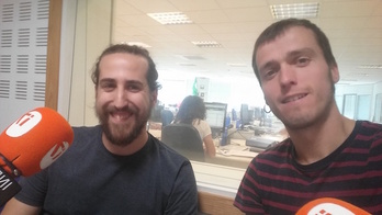 Mirokutana ekoiztetxeko Ander Iriarte ezkerrean