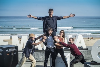 Parte del equipo de ‘Handia’, en la presentación de la película. (Jon URBE/ARGAZKI PRESS)