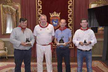 Entrega de los premios a las mejores colecciones fuegos artificiales de 2017. (AYUNTAMIENTO DE IRUÑEA)
