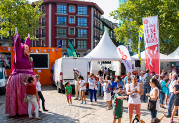Marijaia en el recinto de txosnas. (June PRIETO / FOKU)