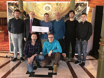 Biz hitza ikuskizunaren aurkezpena.