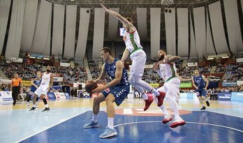 Un momento del partido (GBC)