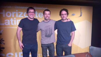 Los hermanos Vega y el actor Rodrigo Sánchez Patiño en Desayunos Horizontes.