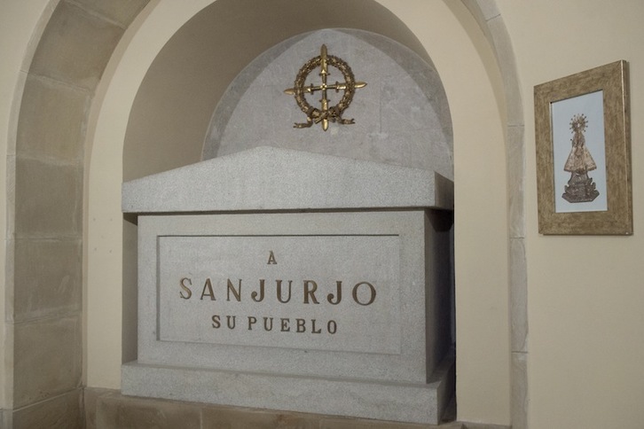 Sanjurjo eta Mola hartzen zituen kripta. (Iñigo URIZ | FOKU)