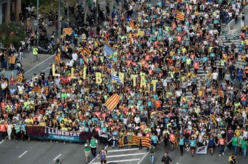 Entrada a Barcelona de una de las marchas. (Pau BARRENA | AFP)