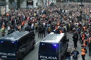 Protesta en Via Laietana. (Josep LAGO | AFP)