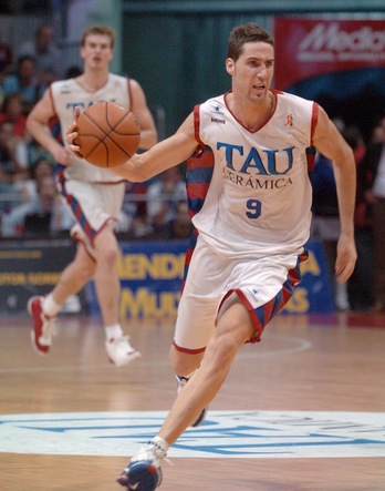 Sergi Vidal corriendo la transición, como siempre le gustó (Jon HERNÁNDEZ / FOKU)