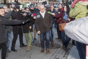 Alfredo de Miguel, que da nombre a la trama, entrando a los juzgados. (Juanan RUIZ | FOKU)