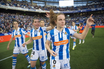 Etxezarreta, en primer plano, e Iraia han completado su quinta temporada en la Rea. (Juan Carlos RUIZ/FOKU)