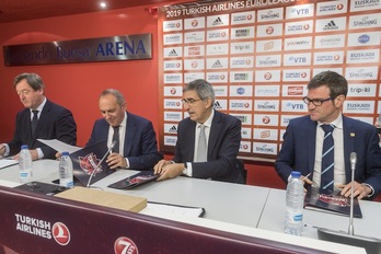 Como en la presentación de la Final Four, el homenaje al Baskonia campeón de la Liga ACB será íntimo e institucional. (Juanan RUIZ / FOKU)
