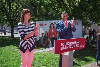 Idoia Mendia y Pedro Sanchez en Bilbo esta mañana. (Aritz LOIOLA / FOKU)