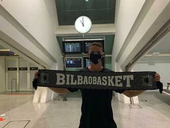 Lude Hakanson, en su llegada a Loiu. (BILBAO BASKET)