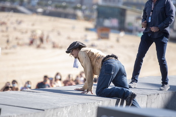 Johnny Depp, bere zaletuei begira. (Gorka RUBIO/FOKU)