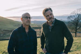 Los actores Colin Firth y Stanley Tucci dan vida en ‘Supernova’ a Sam y Tusker. (NAIZ)