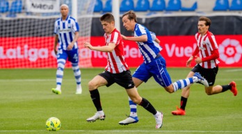 Sancet ante Pina han sidos dos de las novedades en las alineaciones. (@AthleticClub)