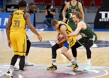El Baskonia deberá jugar el partido contra el Zenit (Raúl BOGAJO / FOKU)
