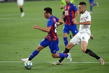 Aunque su equio ganó, Lopetegi cree que el Eibar fue el visitante más problemático del Pizjuán la temporada pasada. (Cristina QUICLER/AFP)