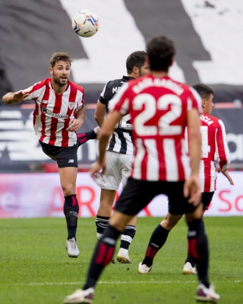 Yeray en el partido ante Osasuna en El Sadar. (Iñigo URIZ / FOKU)
