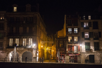 Imagen de Baiona, poco antes de la entrada en vigor del toque de queda. (Guillaume FAUVEAU)