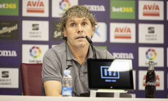 Iker Dorronsorok ezin izan du taldea osoarekin lan egin azken hamar egunetan. (SD Eibar)