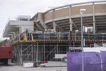 Cuando acabe la temporada, Osasuna habrá pagado casi 11 millones de euros de la obra del estadio de El Sadar. (Jagoba MANTEROLA/FOKU)