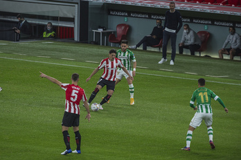 Unai Vencedor disfrutó de la primera titularidad ante el Betis. (Aritz LOIOLA / FOKU)