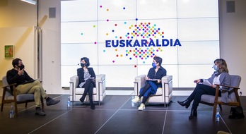 Euskaraldiak antolatutako solasaldia. (Juan Carlos RUIZ/FOKU)