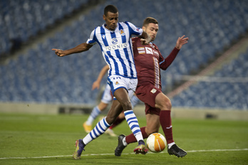 Isak, en una de las opciones que tuvo ante el Rijeka. (Juan Carlos RUIZ/FOKU) 