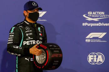 Valtteri Bottas, tas lograr la pole en el GP de Sakhir en Bahrain. (Hamad I. MOHAMMED/AFP)