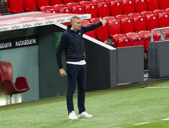 Garitano durante el partido contra el Huesca. (