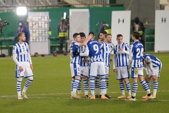 Tristeza realista tras la eliminación. Oyarzabal, con el brazalete, roto tras fallar el primer penalti de su carrera. (Cristina QUICLER / AFP) 