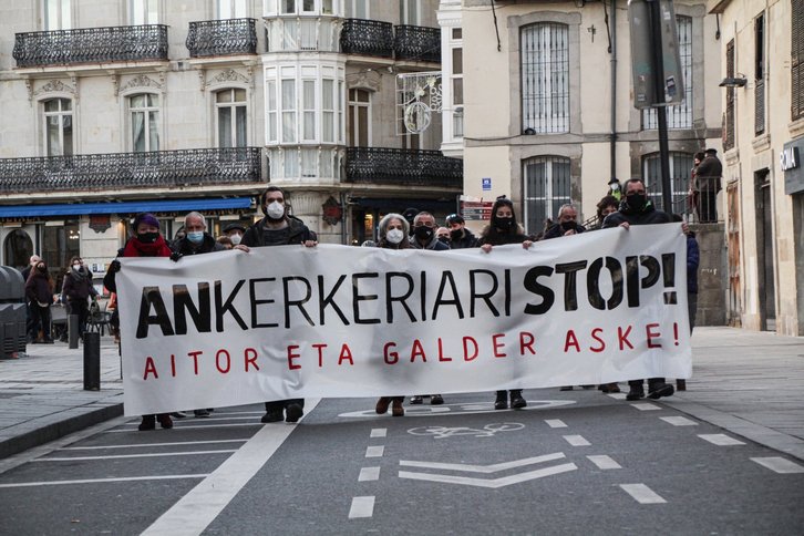 Auzia salatzeko manifestazioa egin zuten pasa den larunbatean Gasteizen @ANkerkeriaSTOP