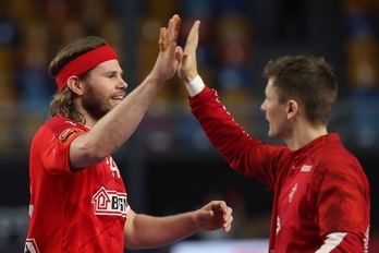 Mikkel Hansen, satisfecho tras su partidazo ante Qatar, a la que ha batido la selección danesa con 8 goles de su estrella. (Mohamed ABD EL GHADY / AFP PHOTO)