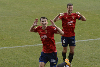 Budimir ha anotado dos goles en el primer tiempo. (Gorka RUBIO / FOKU)