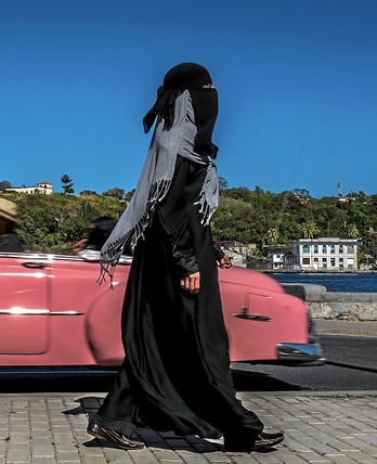 Ofizialki Kuba estatu laikoa izan arren, ortodoxoak, musulmanak, budistak, juduak… bizi dira Habanan arazorik gabe.