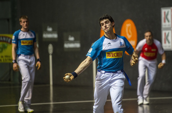 Jokin Altuna ha decidido el partido del lado de los de Aspe. (Marisol RAMIREZ/FOKU) 