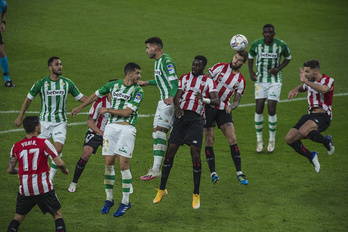 Athletic y Betis llegan en buen momento de forma a la eliminatoria de Copa. (Aritz LOIOLA / FOKU)