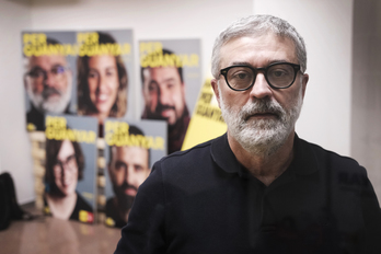 Carles Riera, número dos de la lista de la CUP, en la sede de la formación. (Oriol CLAVERA)