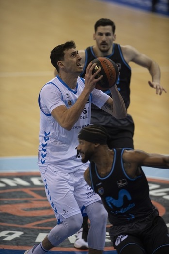 Pere Tomàs se ha erigido en el inesperado héroe de la quinta victoria de GBC. (Juan Carlos RUIZ / FOKU)