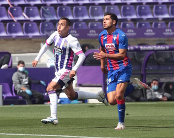 Los azulgranas volverán a enfrentarse a su excompañero Fabián Orellana. (Alberto Simón/LOF)