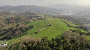 Foto aérea de la loma de Antondegi. (Haritzalde)