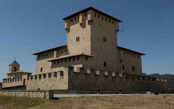 Aspecto exterior de la Torre de Varona.